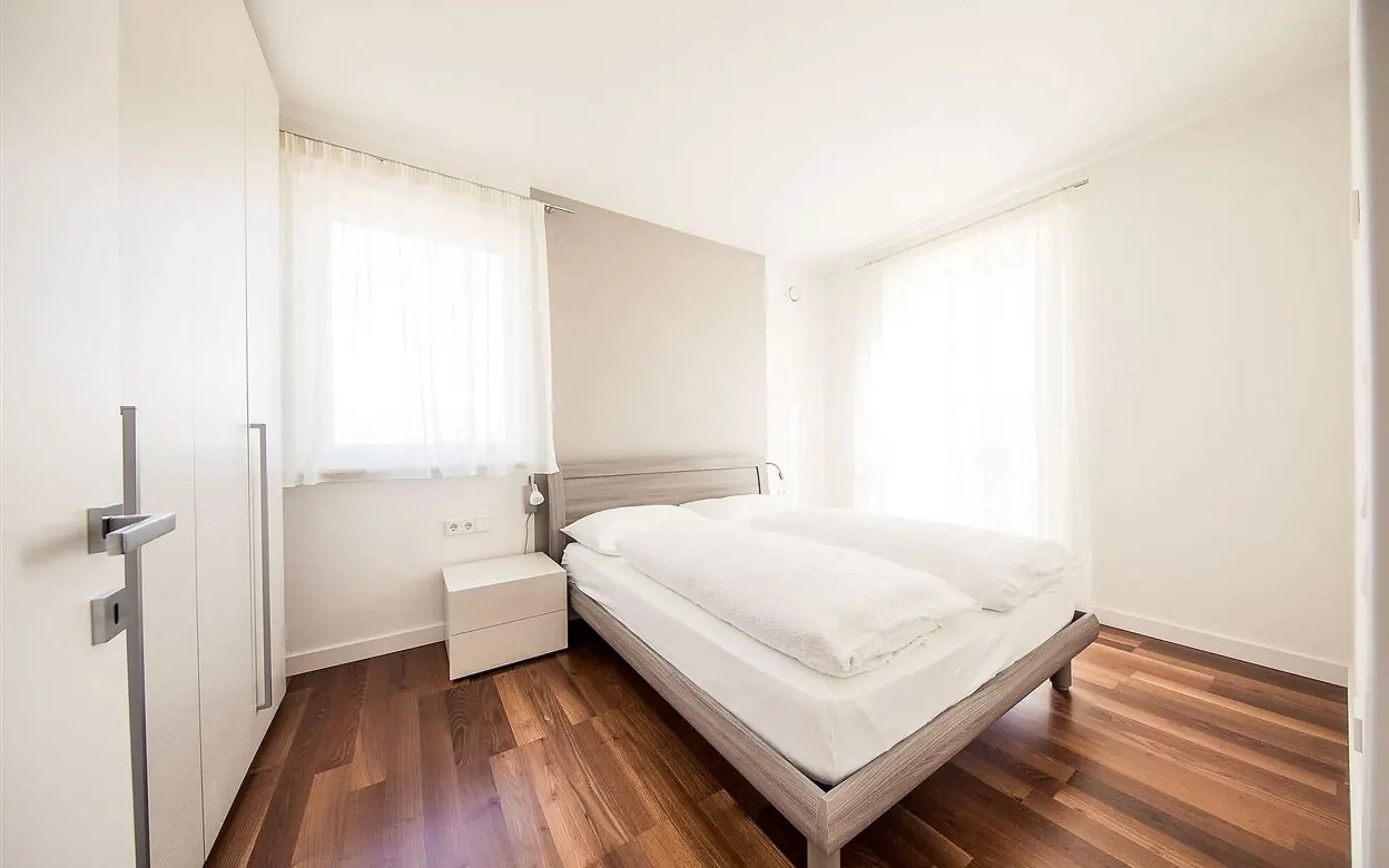 Schlafzimmer mit Doppelbett im Josefshof