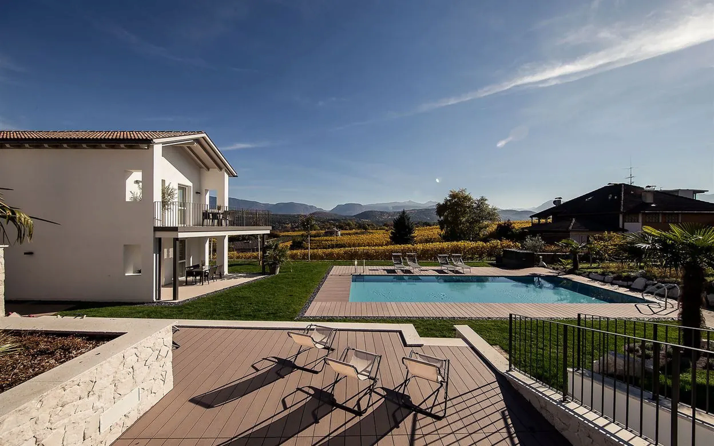 Josefshof mit Pool, Garten und Bergpanorama